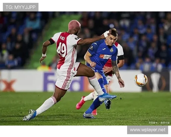 阿贾克斯争冠能力波动，面临关键战考验，稳定性亟待调整