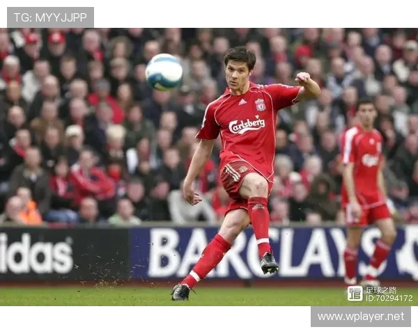 乌加特与罗德里：防守型与组织型后腰的战术角色对比分析