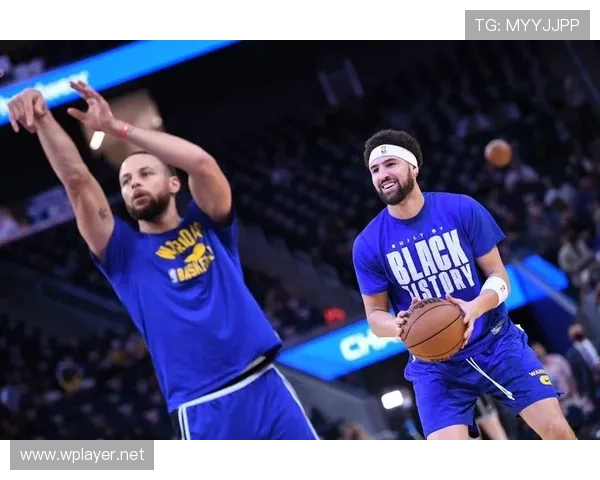 陆光祖赛后直接点外卖，简直不像刚拼到爆的NBA水花弟兄弟